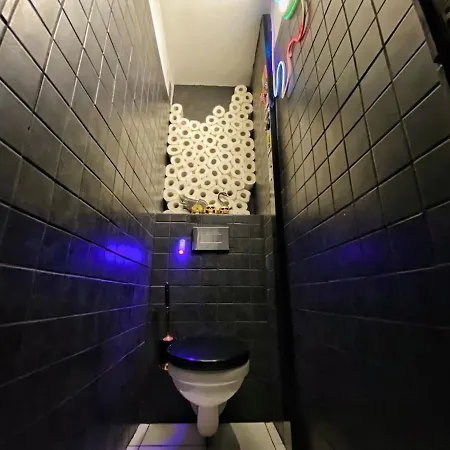 Apartment Black At Blossom Hill Reval